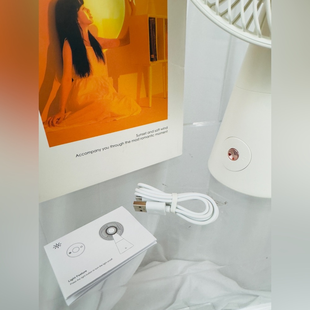 Home Esteem - Cordless Sunset Rotating Desktop Fan with Soft Ambient Light  NWT - Picture 6 of 6